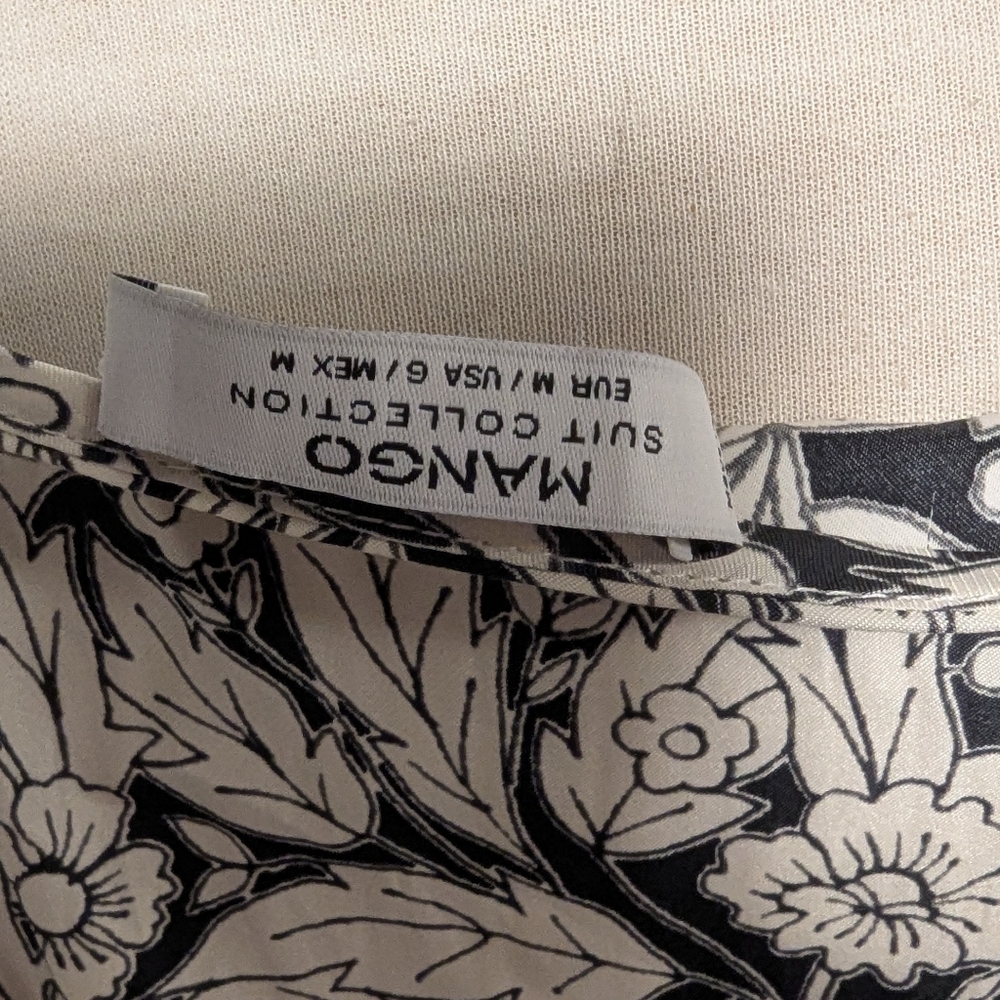 Mango Monochrome Leaf Pattern Robe - Picture 4 of 4